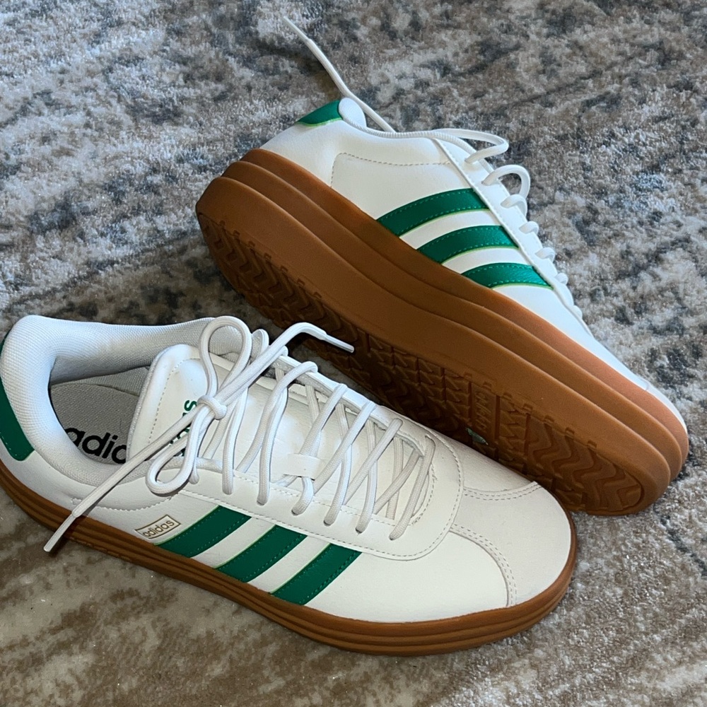 Adidas bold gazelles women’s 9